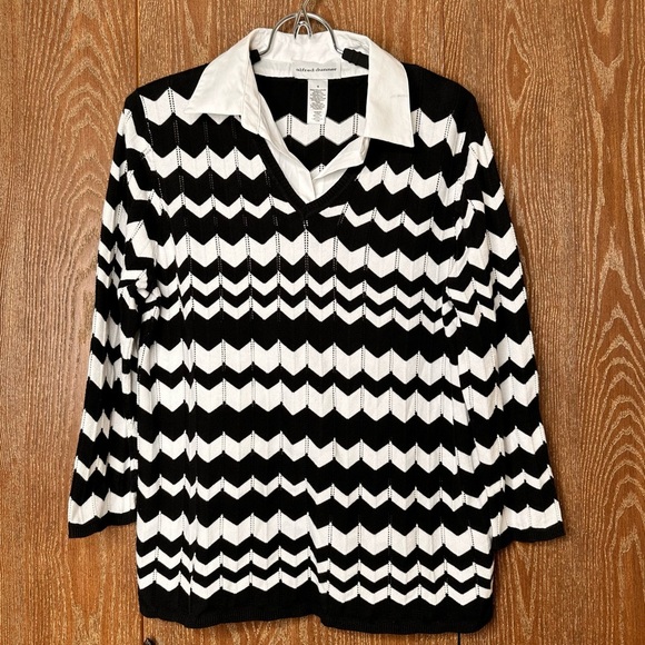 Alfred Dunner‎ Women's Small Chevron Sweater Black White Geometric V Neck Casual - Picture 1 of 9